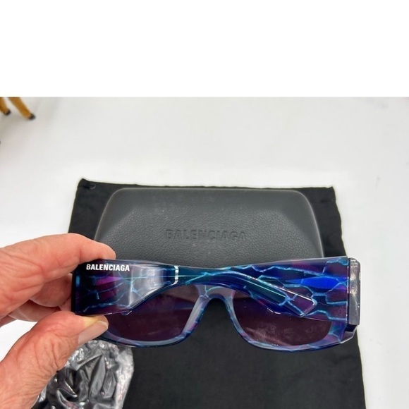 Unisex Balenciaga, wraparound sunglasses. Made in Italy. main image 8